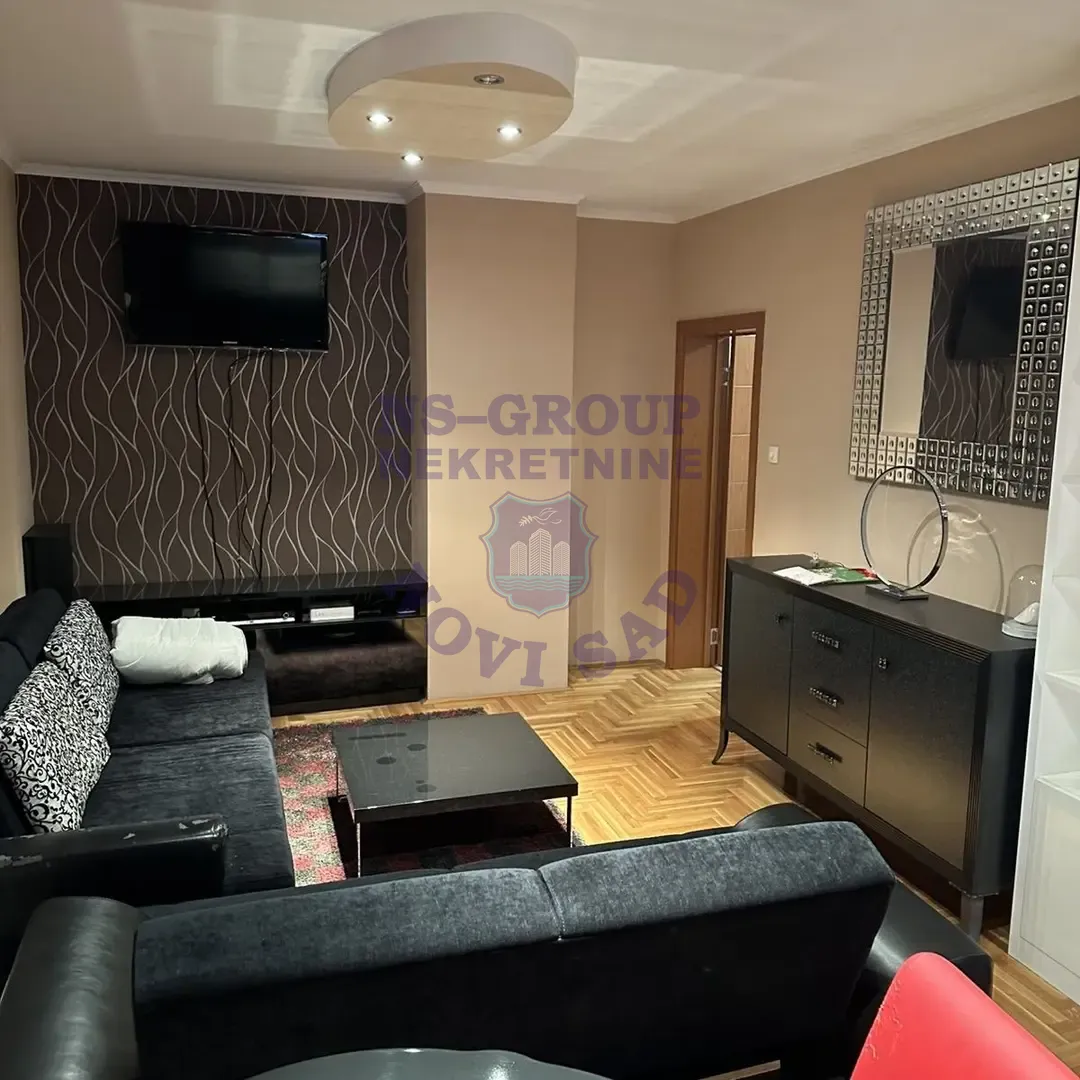stan na prodaju Novi Sad, 72m2 15941