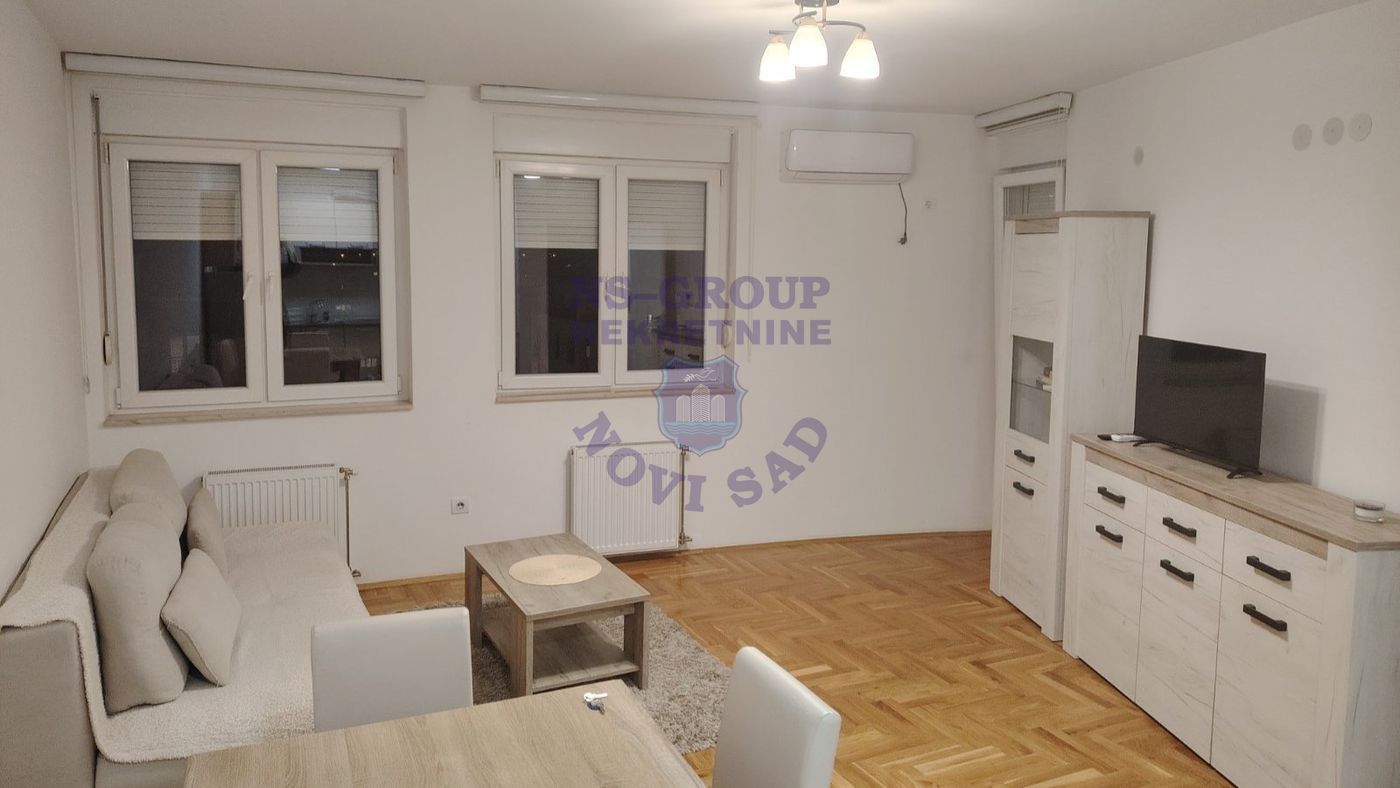 stan na prodaju Novi Sad, 52m2 10038