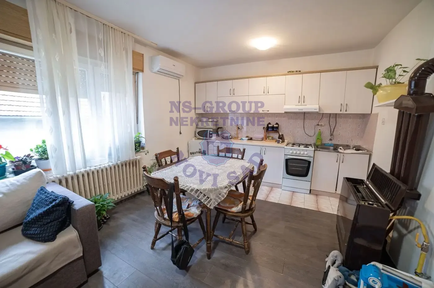 kuca na prodaju Futog 167m2 566953
