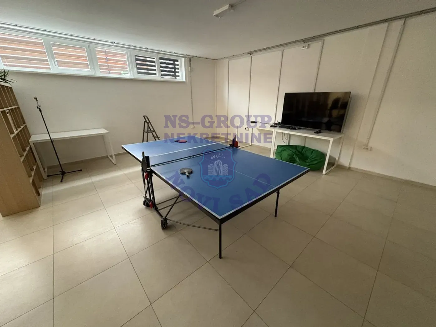 lokal na prodaju Novi Sad 464m2 567386
