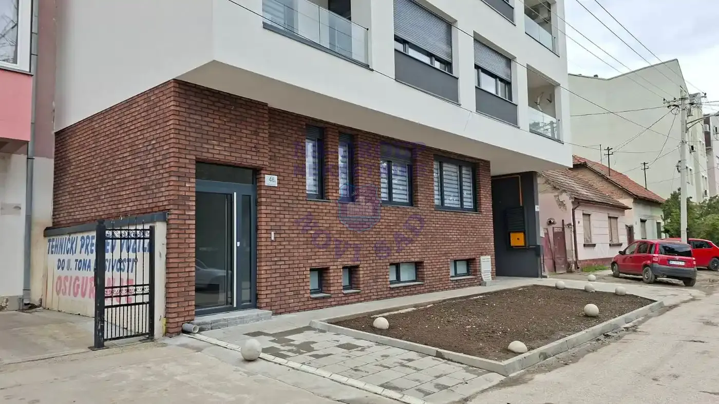 lokal na prodaju Novi Sad, 87m2 562015