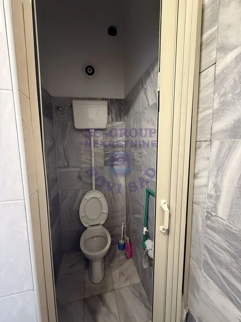 lokal na prodaju Novi Sad 72m2 567613