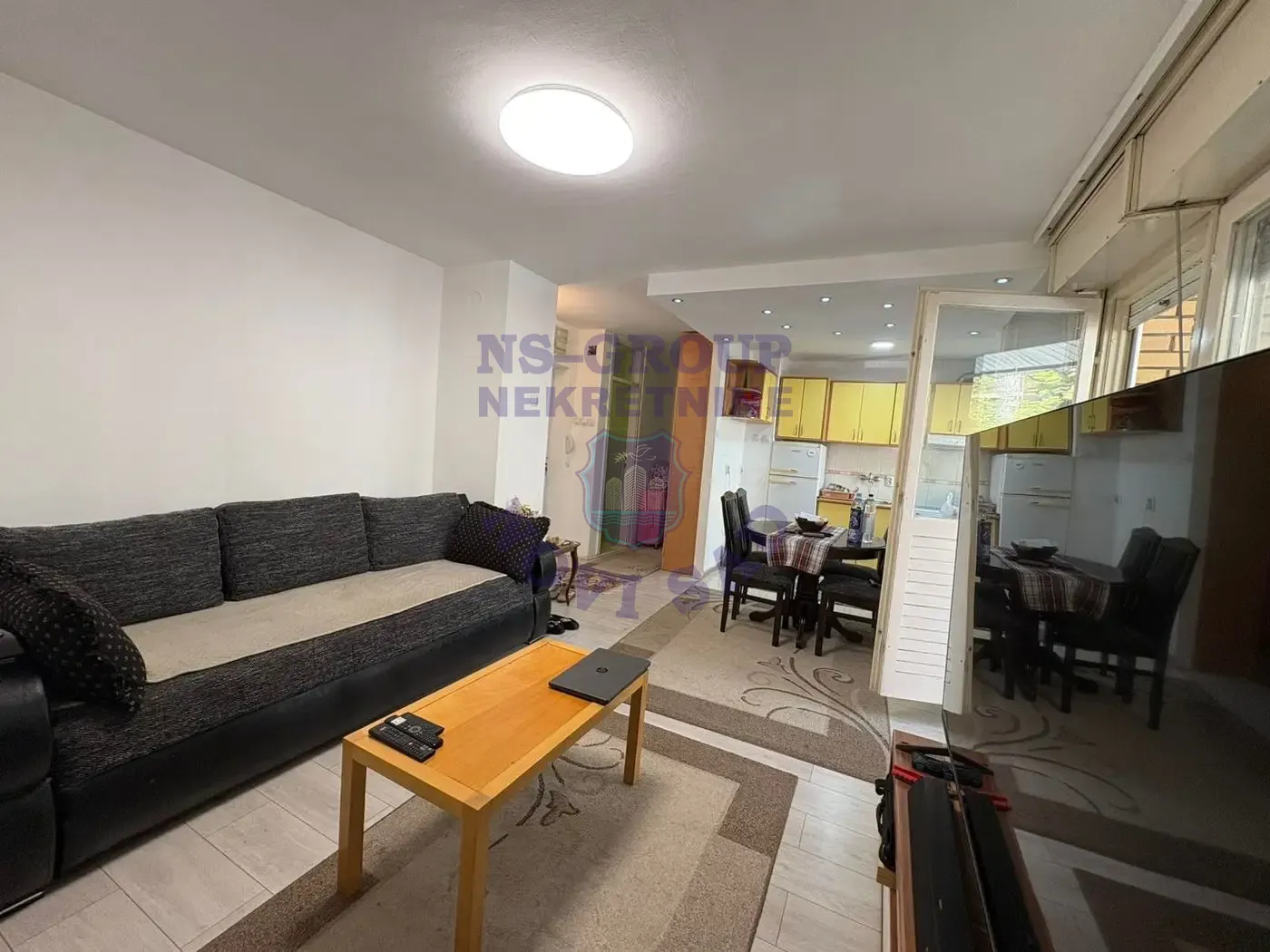 stan na prodaju Novi Sad, 43m2 567589