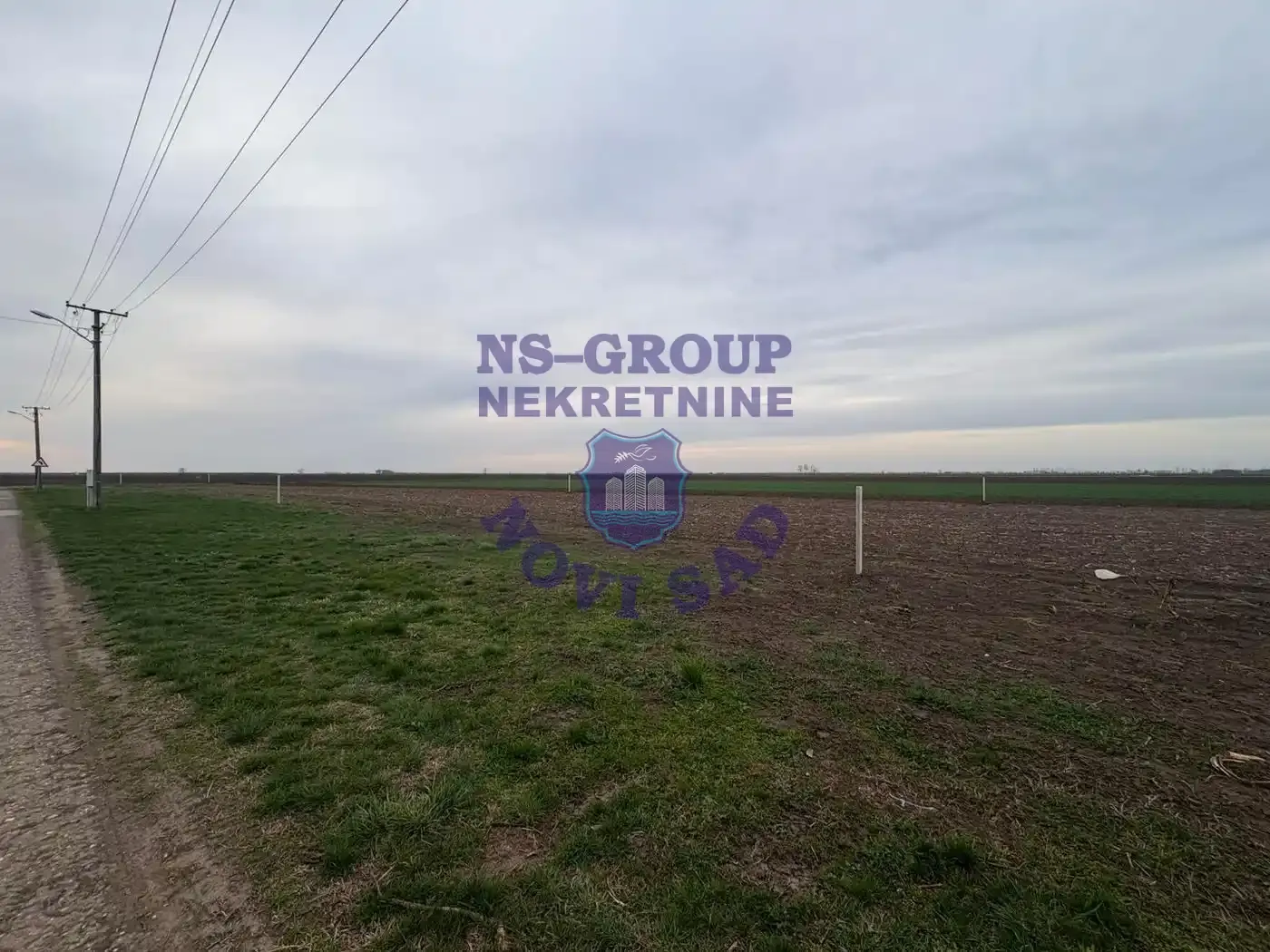 plac na prodaju Sirig 600m2 567612