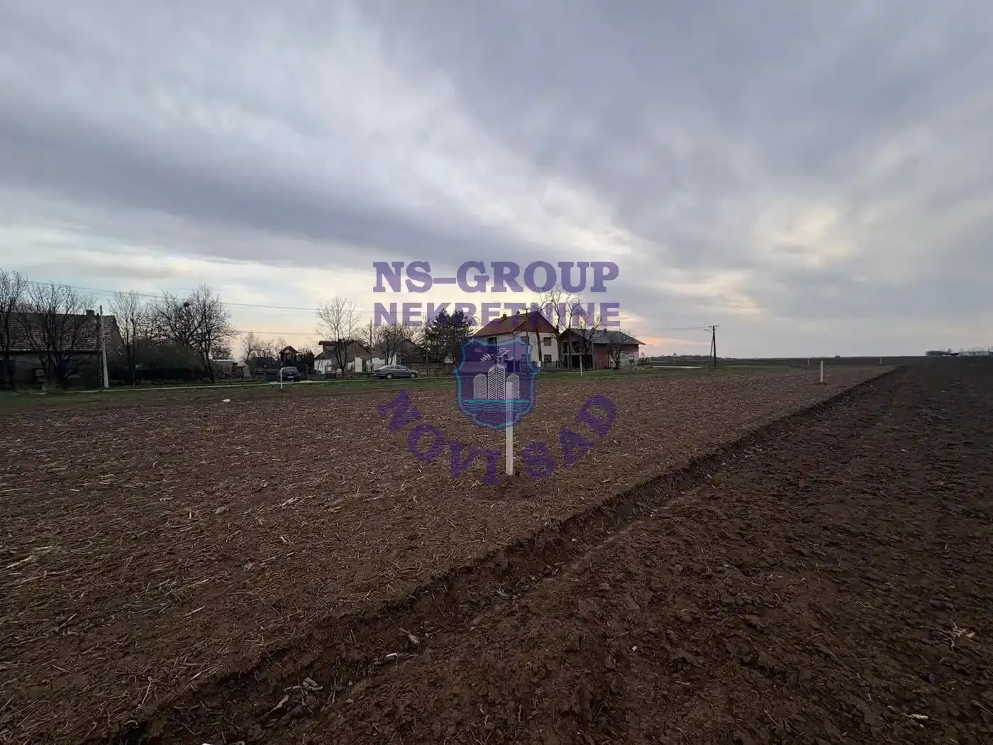 plac na prodaju Sirig, 600m2 567611