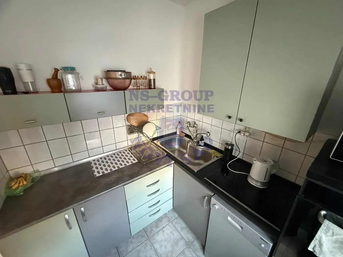 stan na prodaju Novi Sad 56m2 568002