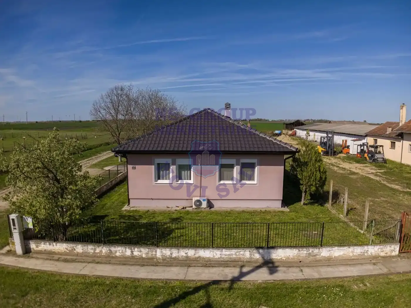 kuca na prodaju Čenej 267m2 567027