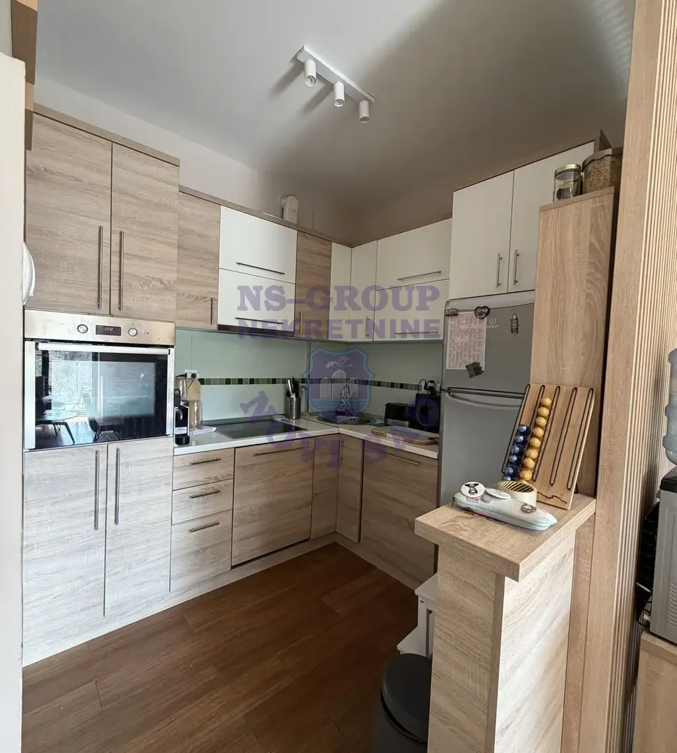 stan na prodaju Novi Sad 85m2 568056