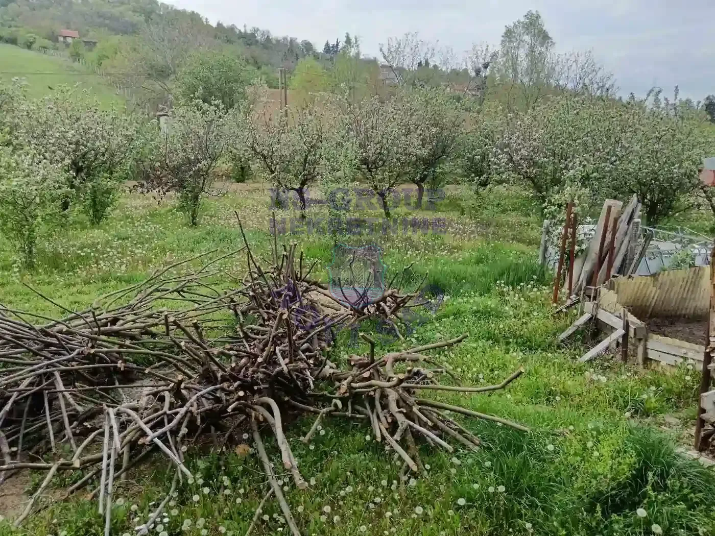 plac na prodaju Sremska Kamenica 2117m2 568169