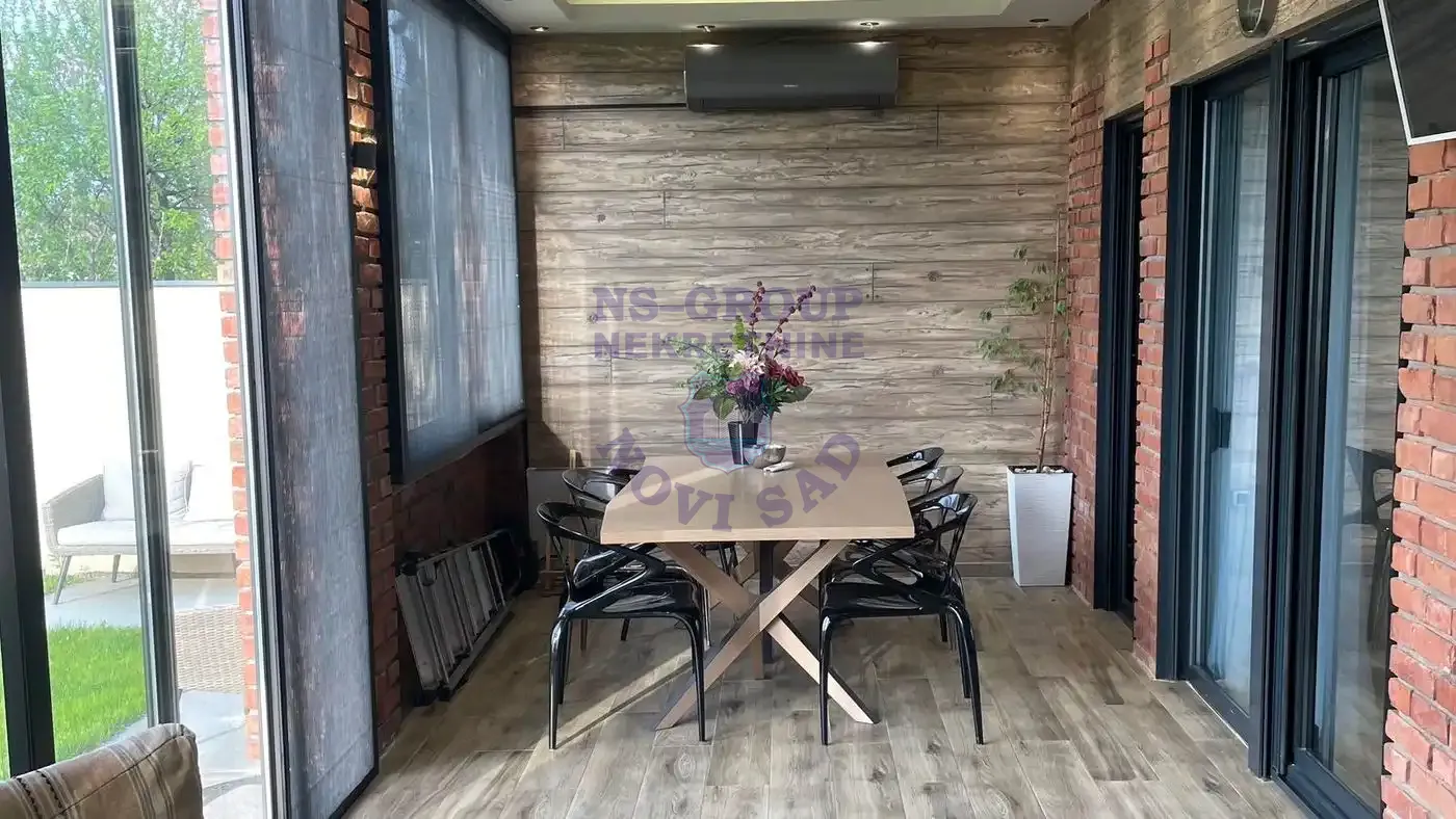kuca na prodaju Petrovaradin 165m2 568356