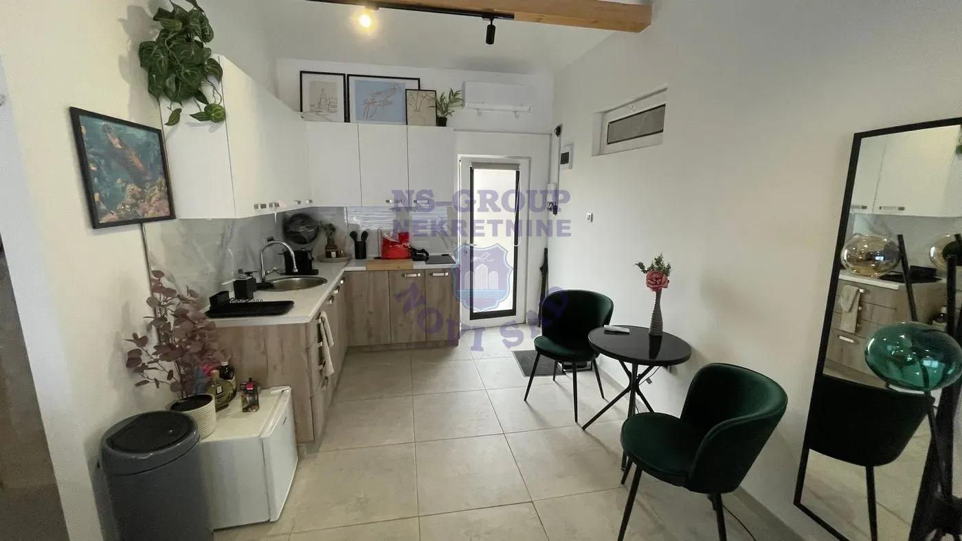 kuca na prodaju Petrovaradin 165m2 568356