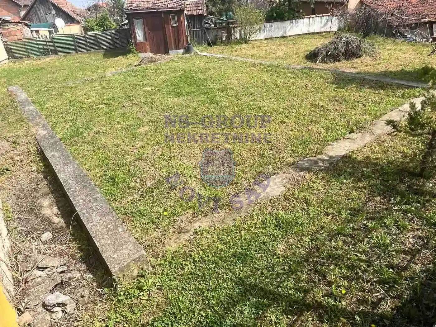 plac na prodaju Sremski Karlovci 256m2 568235