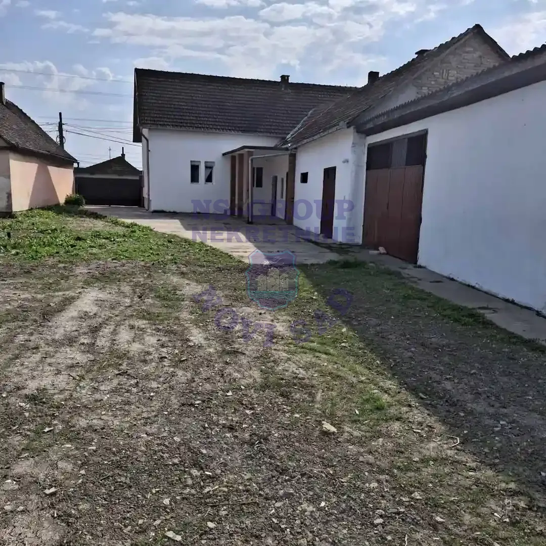 kuca na prodaju Kać 151m2 568426