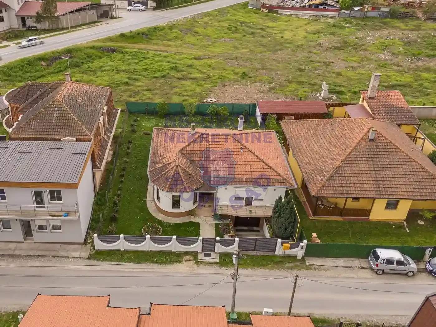 kuca na prodaju Veternik 162m2 567910