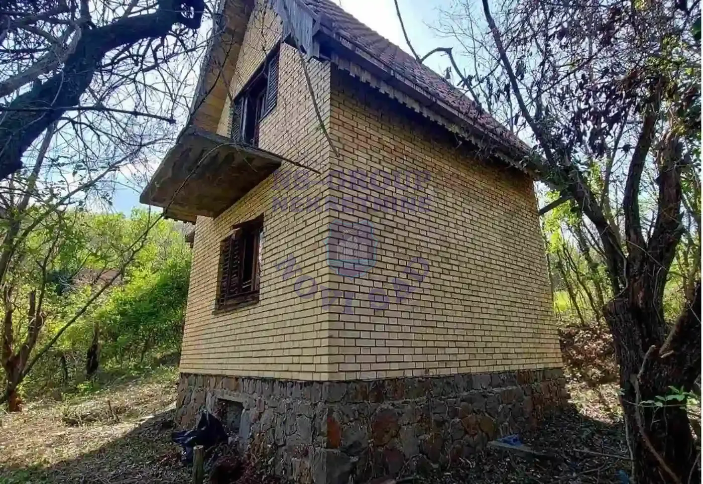 plac na prodaju Sremska Kamenica 959m2 557093