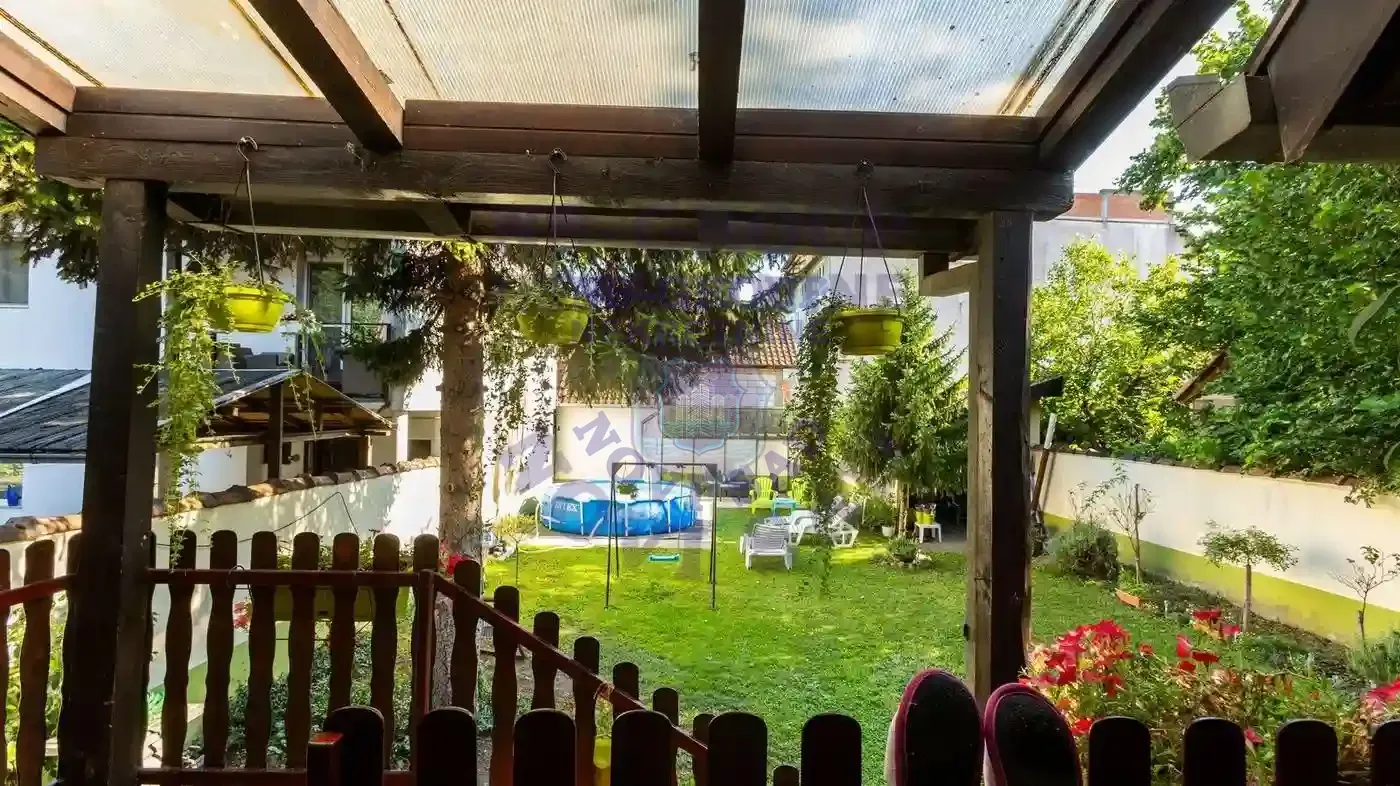 kuca na prodaju Novi Sad 338m2 569038