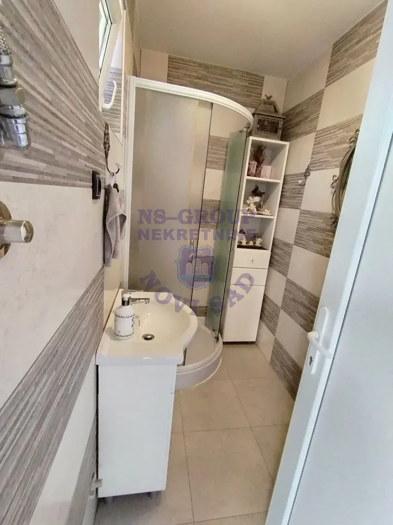 kuca na prodaju Novi Sad 232m2 569018