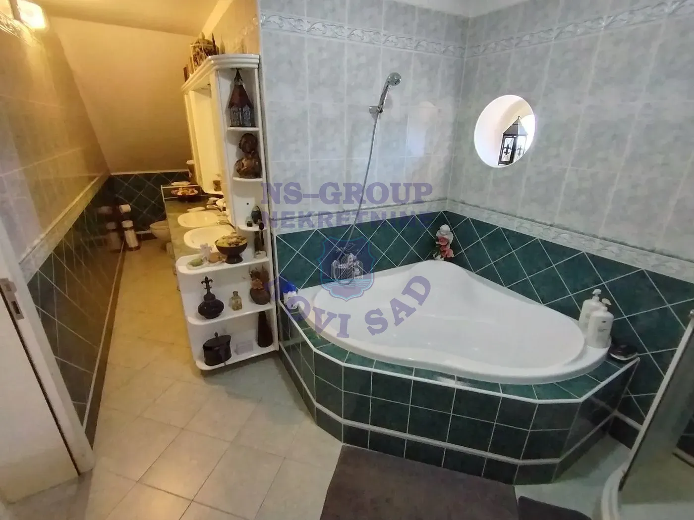kuca na prodaju Novi Sad 232m2 569018