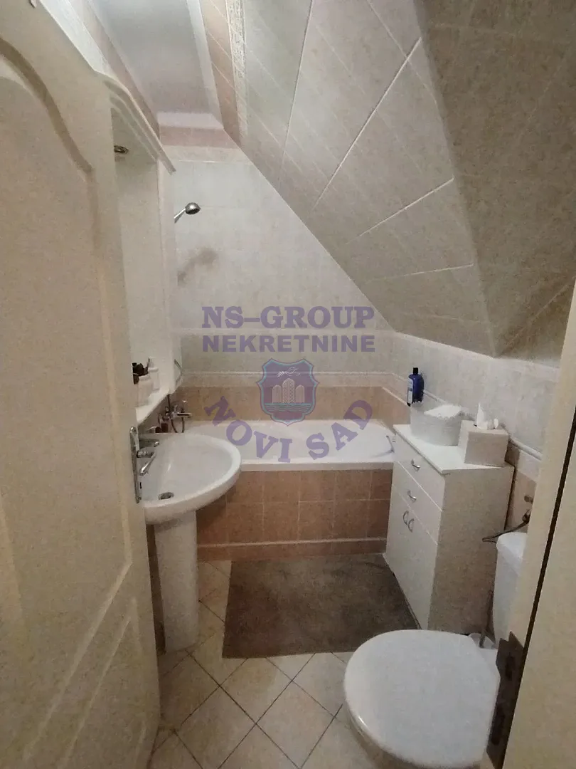 kuca na prodaju Novi Sad 232m2 569018