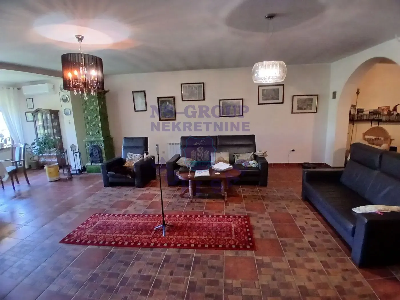 kuca na prodaju Ledinci 322m2 569131