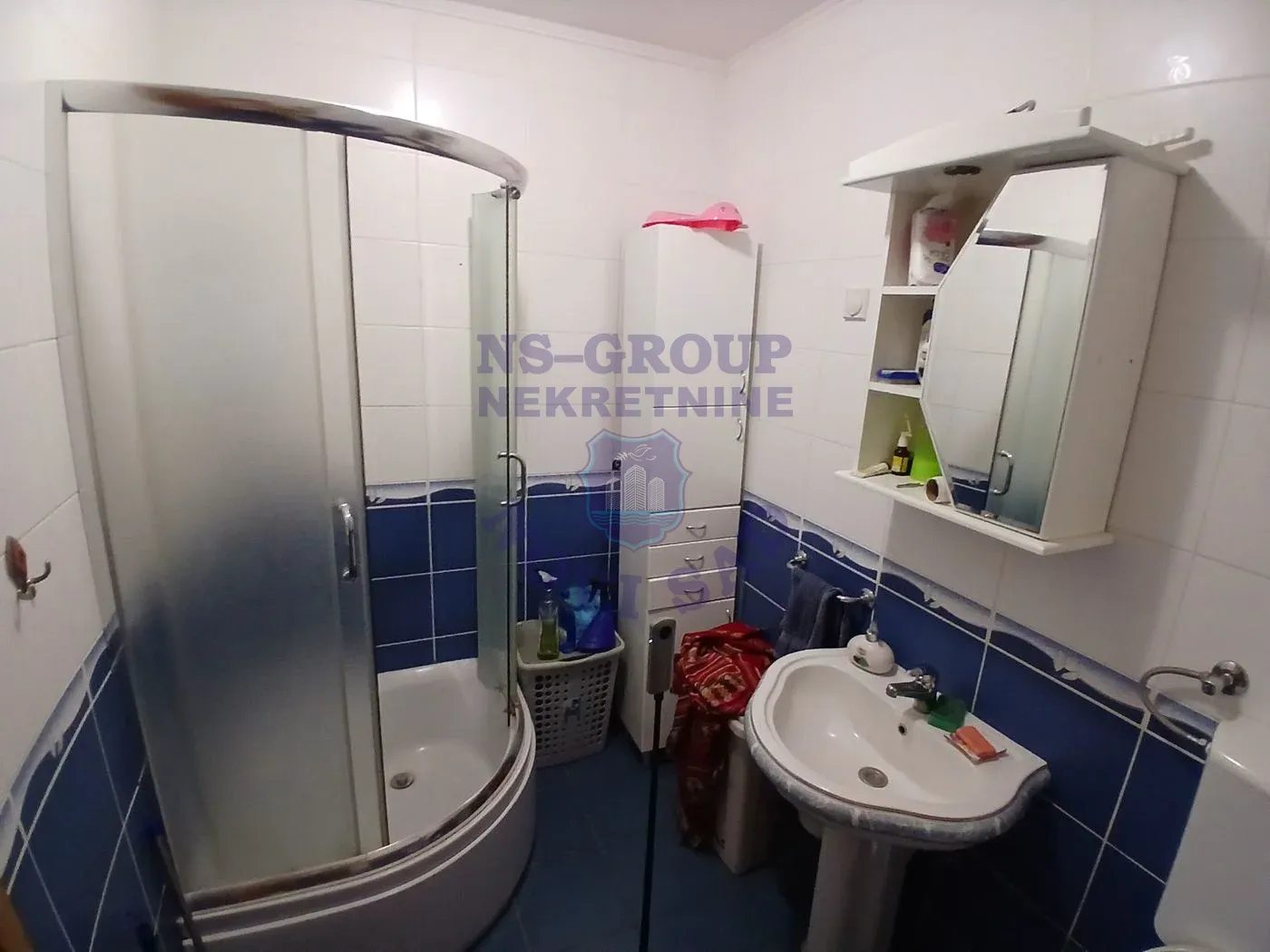 kuca na prodaju Ledinci 322m2 569131