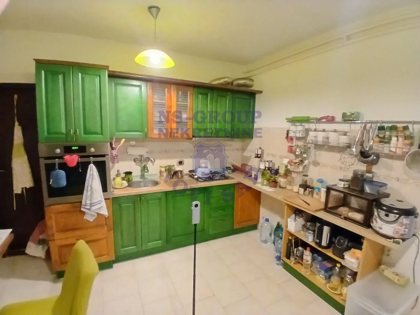 kuca na prodaju Ledinci 322m2 569131