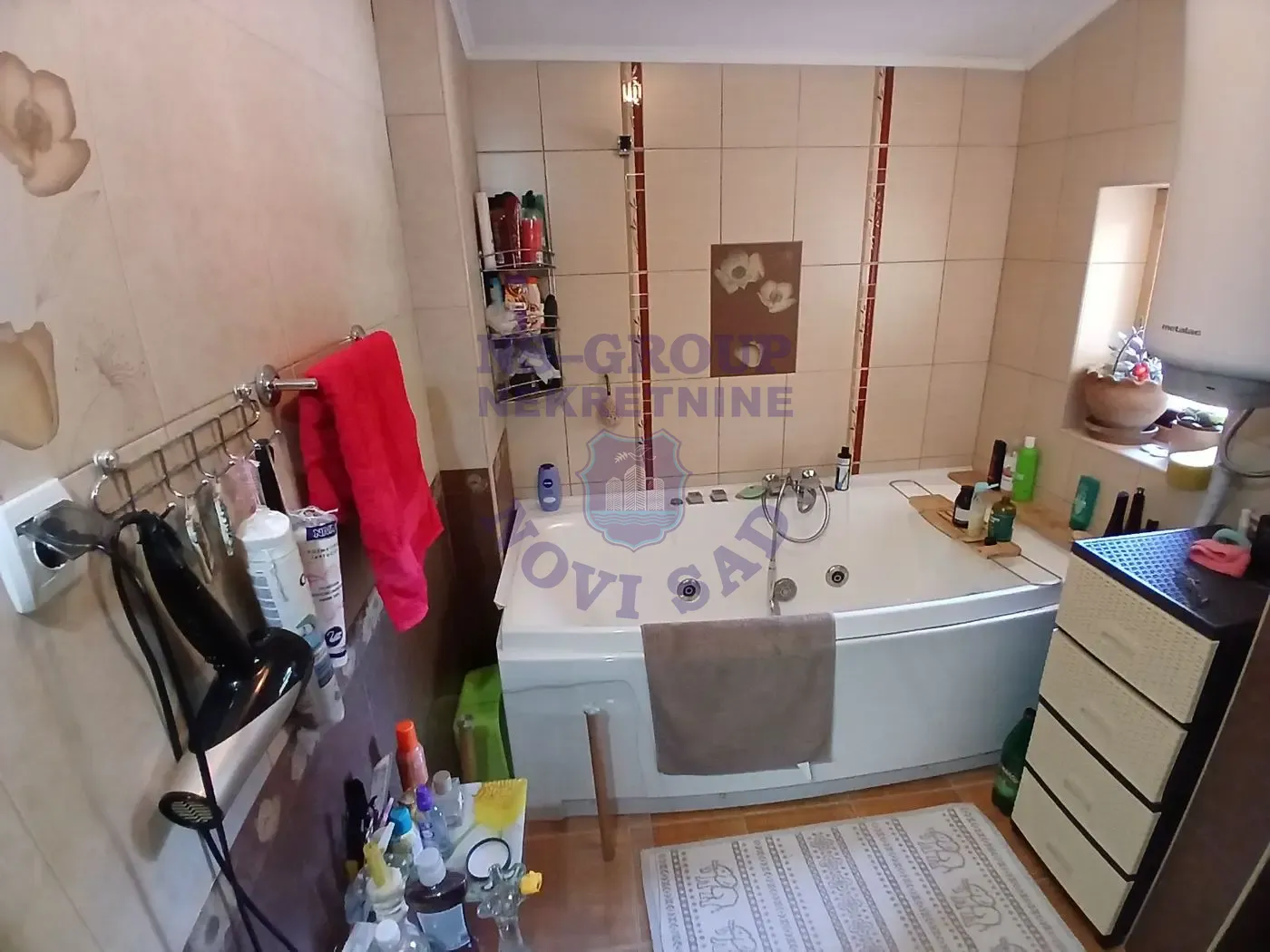kuca na prodaju Ledinci 322m2 569131