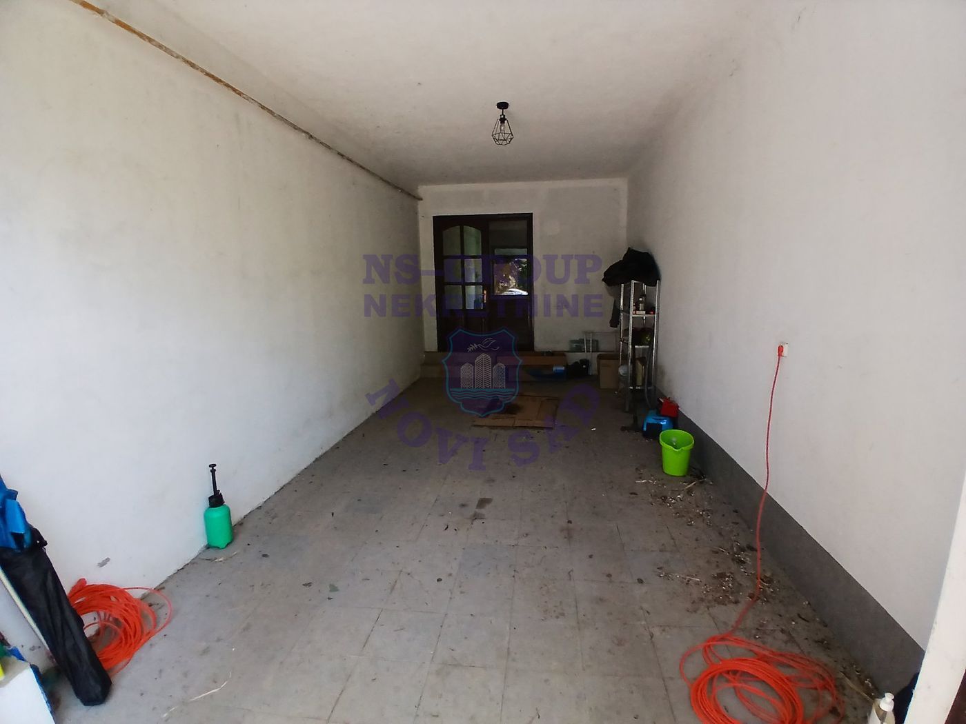 kuca na prodaju Ledinci 322m2 569131
