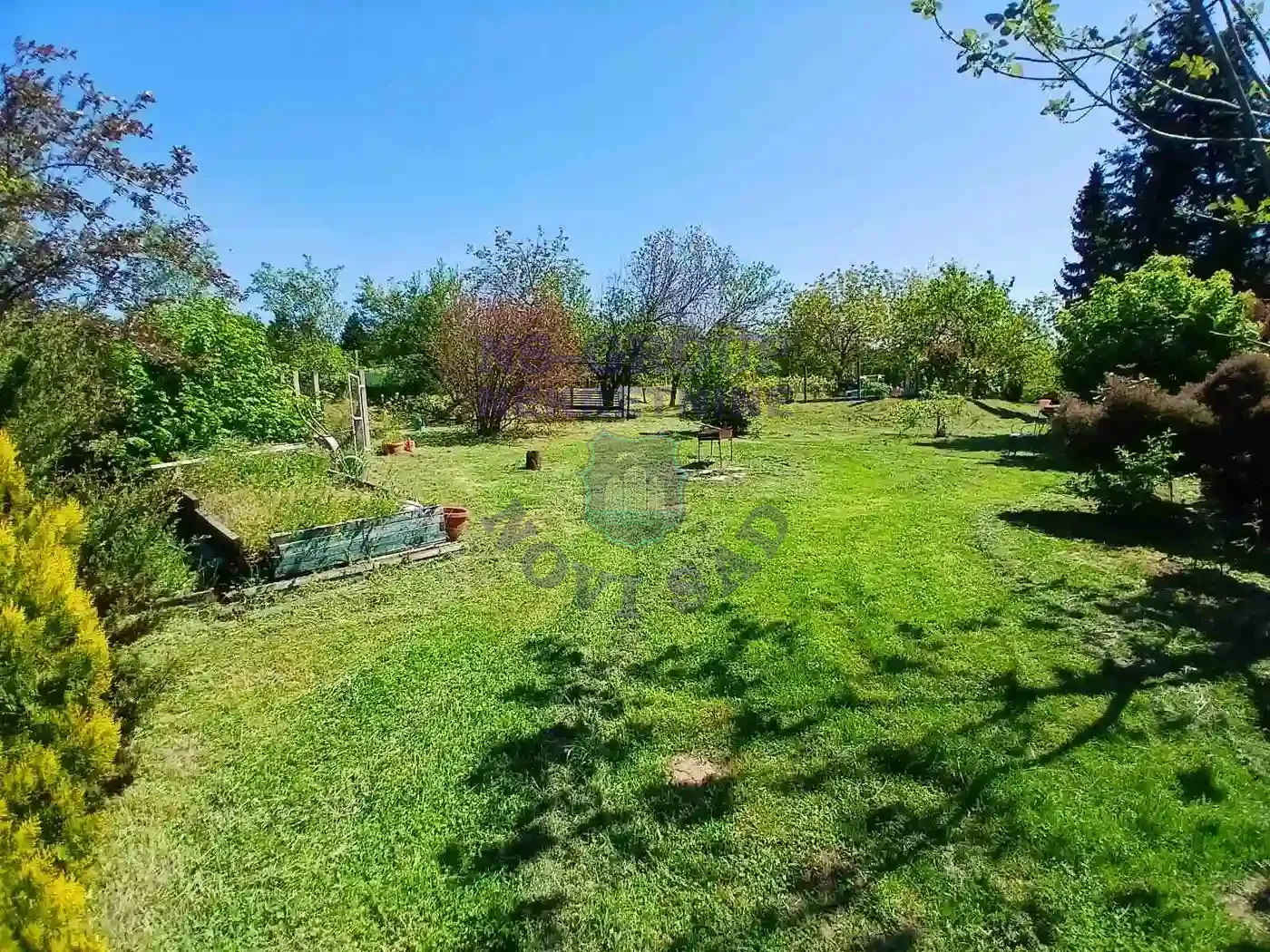 kuca na prodaju Ledinci 322m2 569131