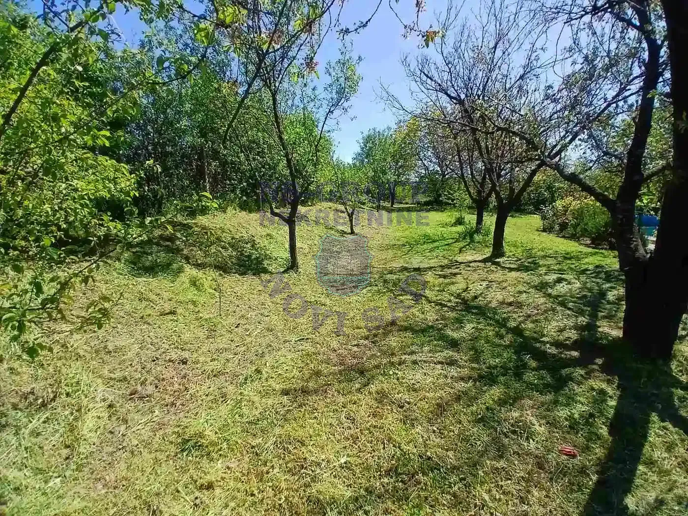 kuca na prodaju Ledinci 322m2 569131