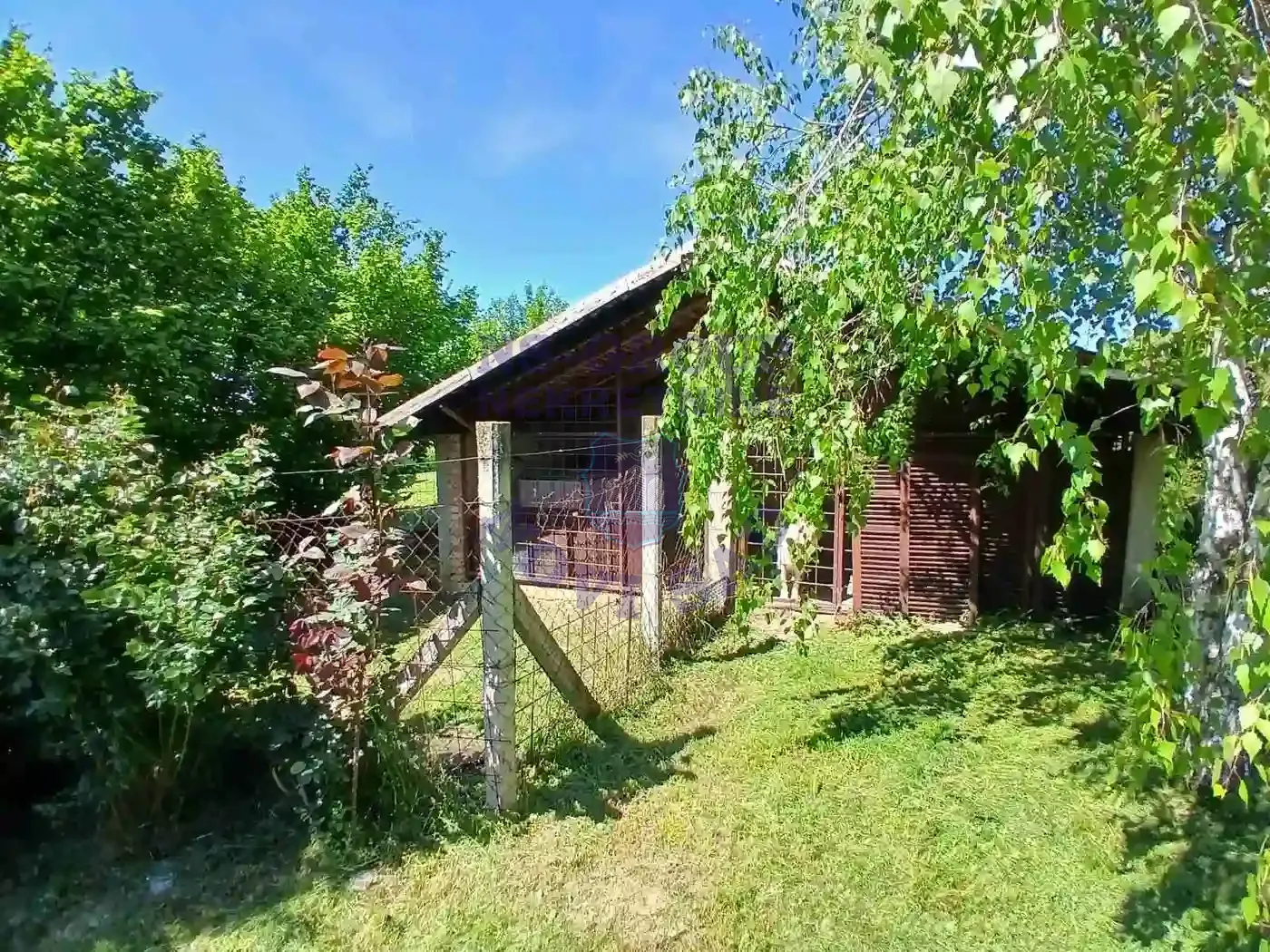 kuca na prodaju Ledinci 322m2 569131