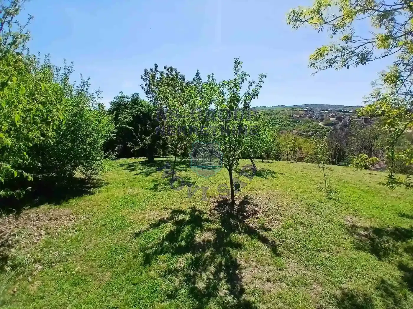 kuca na prodaju Ledinci 322m2 569131