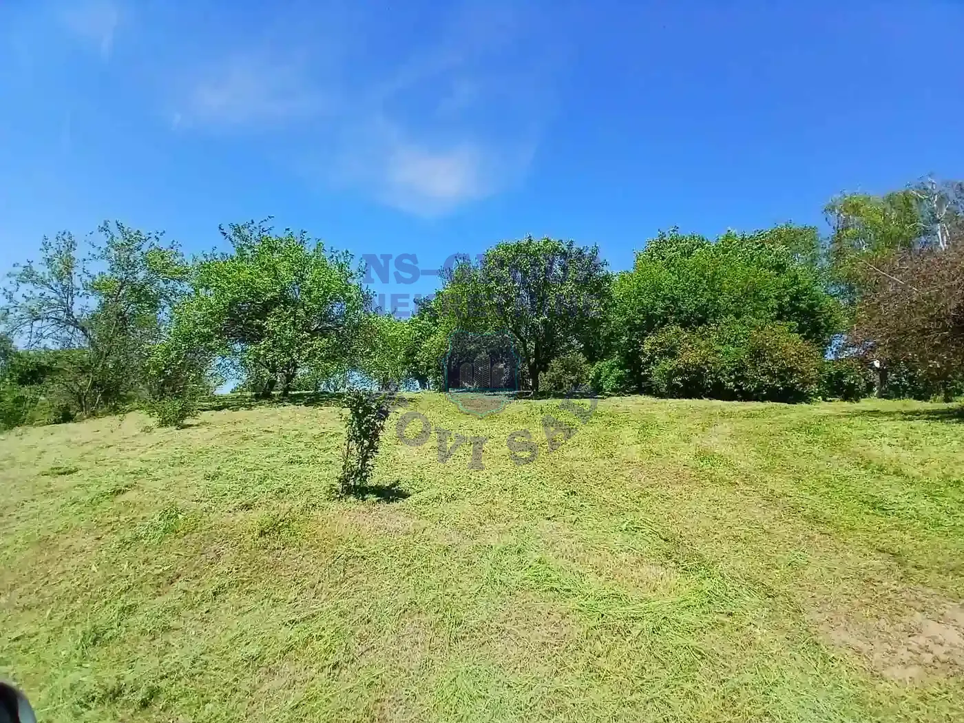 kuca na prodaju Ledinci 322m2 569131