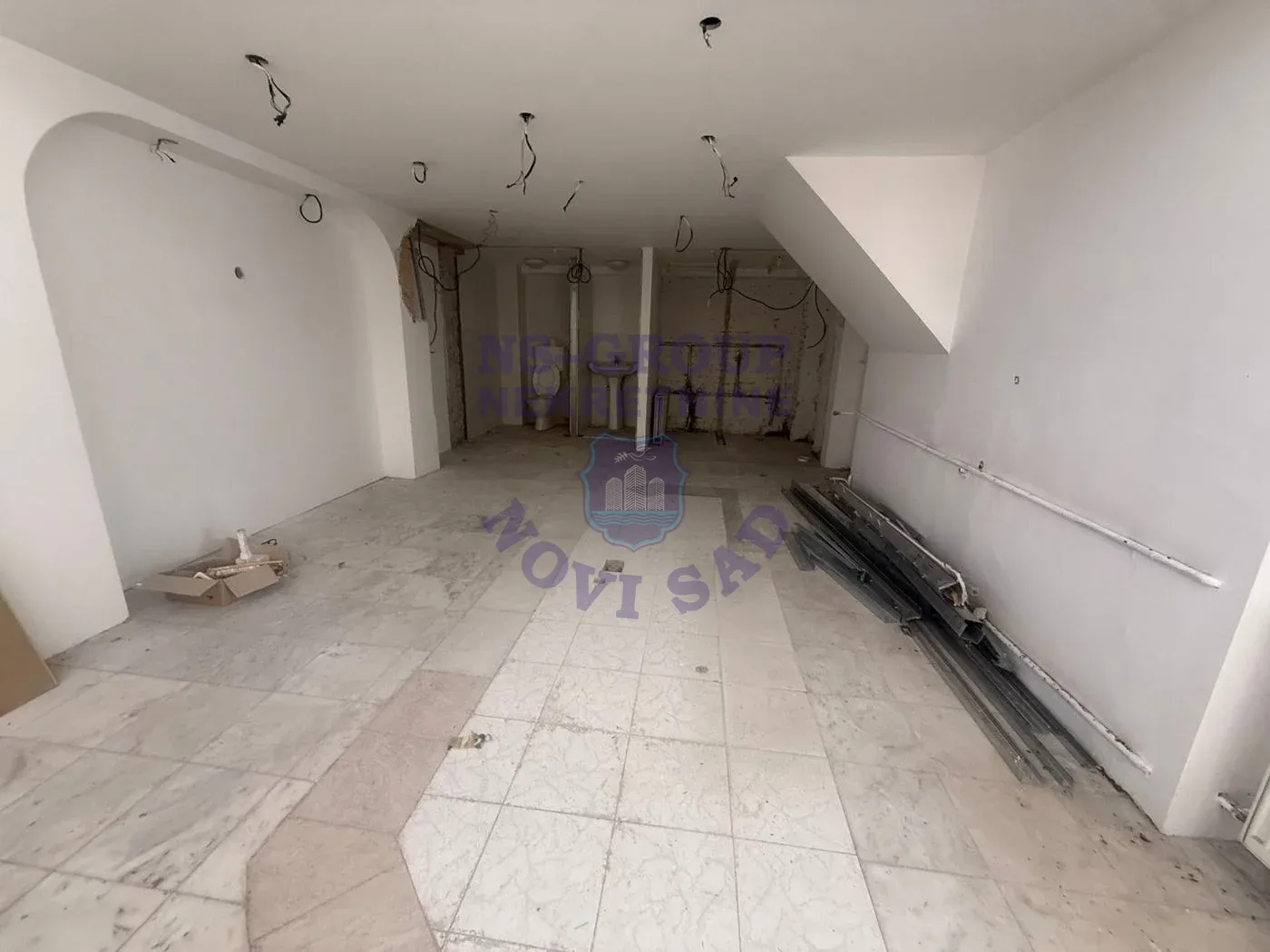 lokal na prodaju Novi Sad 74m2 569182