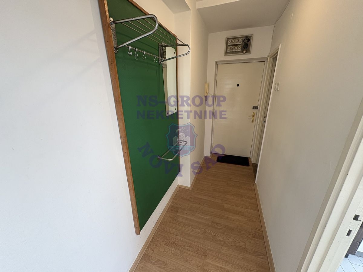 stan na prodaju Novi Sad 64m2 569189