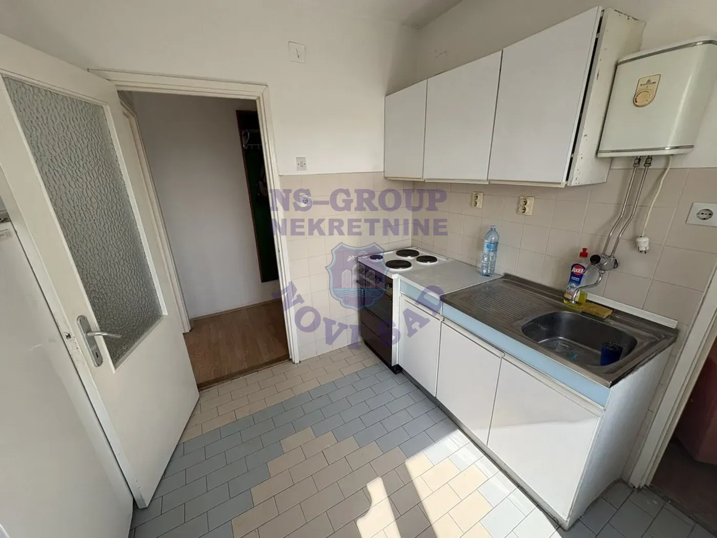 stan na prodaju Novi Sad 64m2 569189