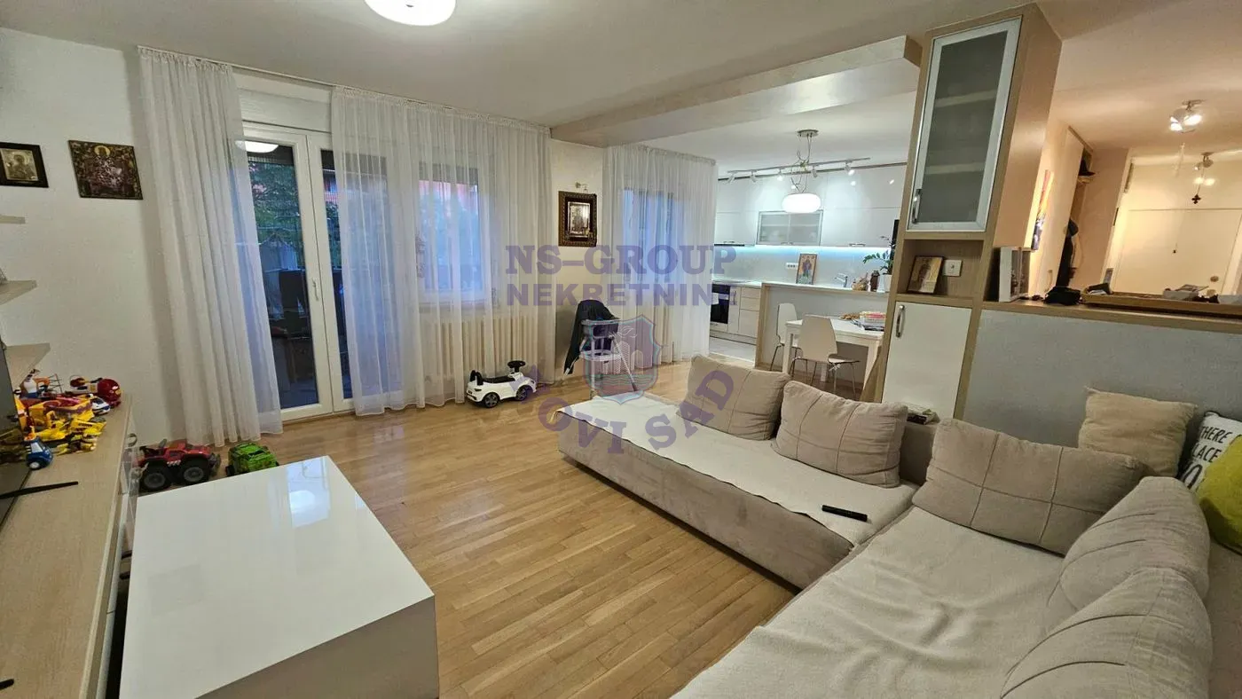 stan na prodaju Novi Sad 94m2 569024