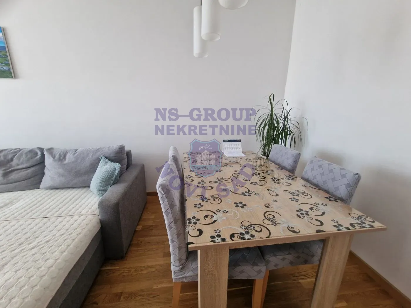 stan na prodaju Novi Sad 43m2 569235