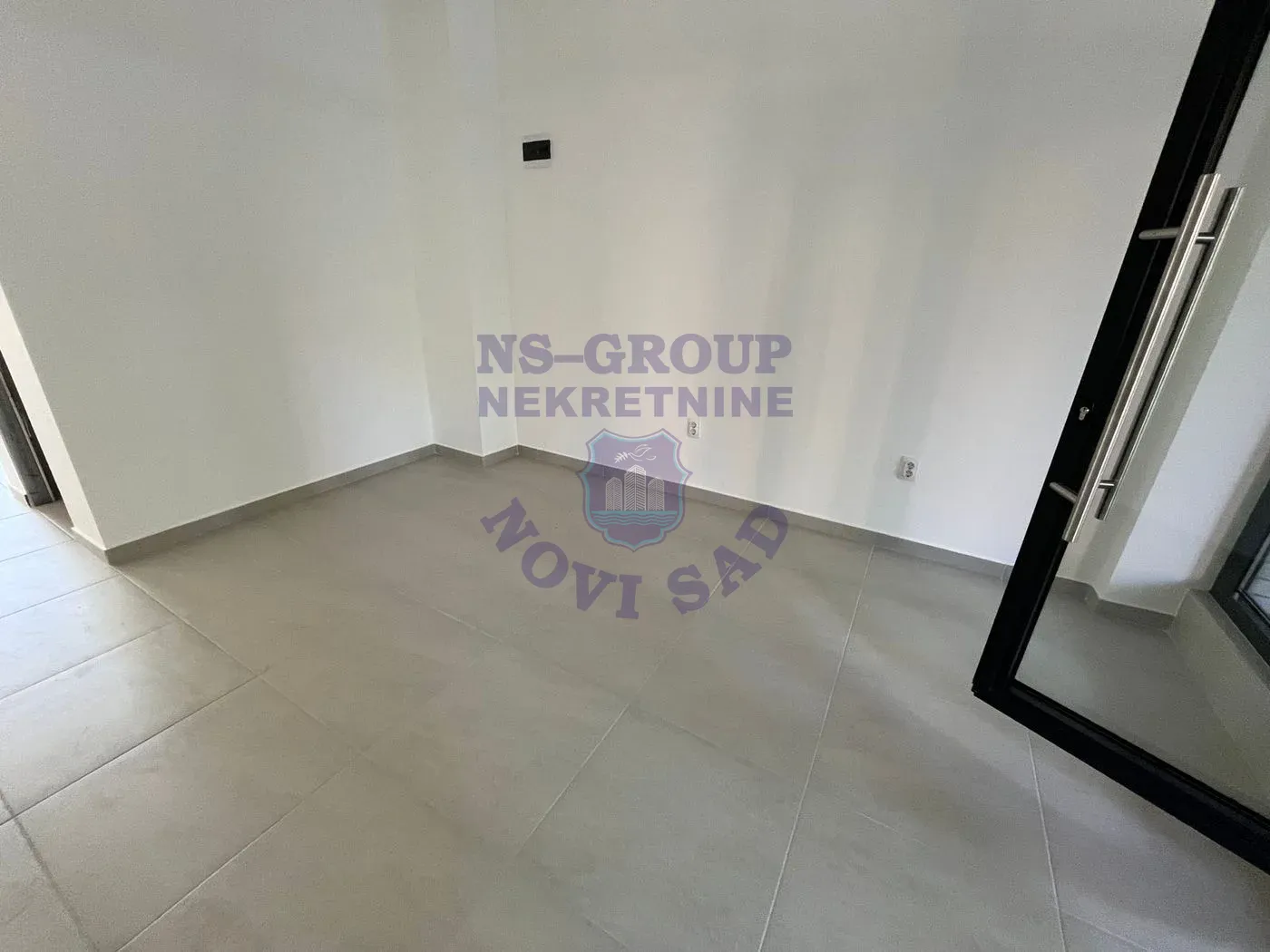 lokal za izdavanje Novi Sad 35m2 16229