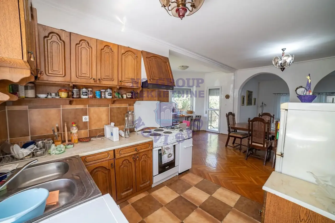 kuca na prodaju Bačko Dobro Polje 462m2 569036