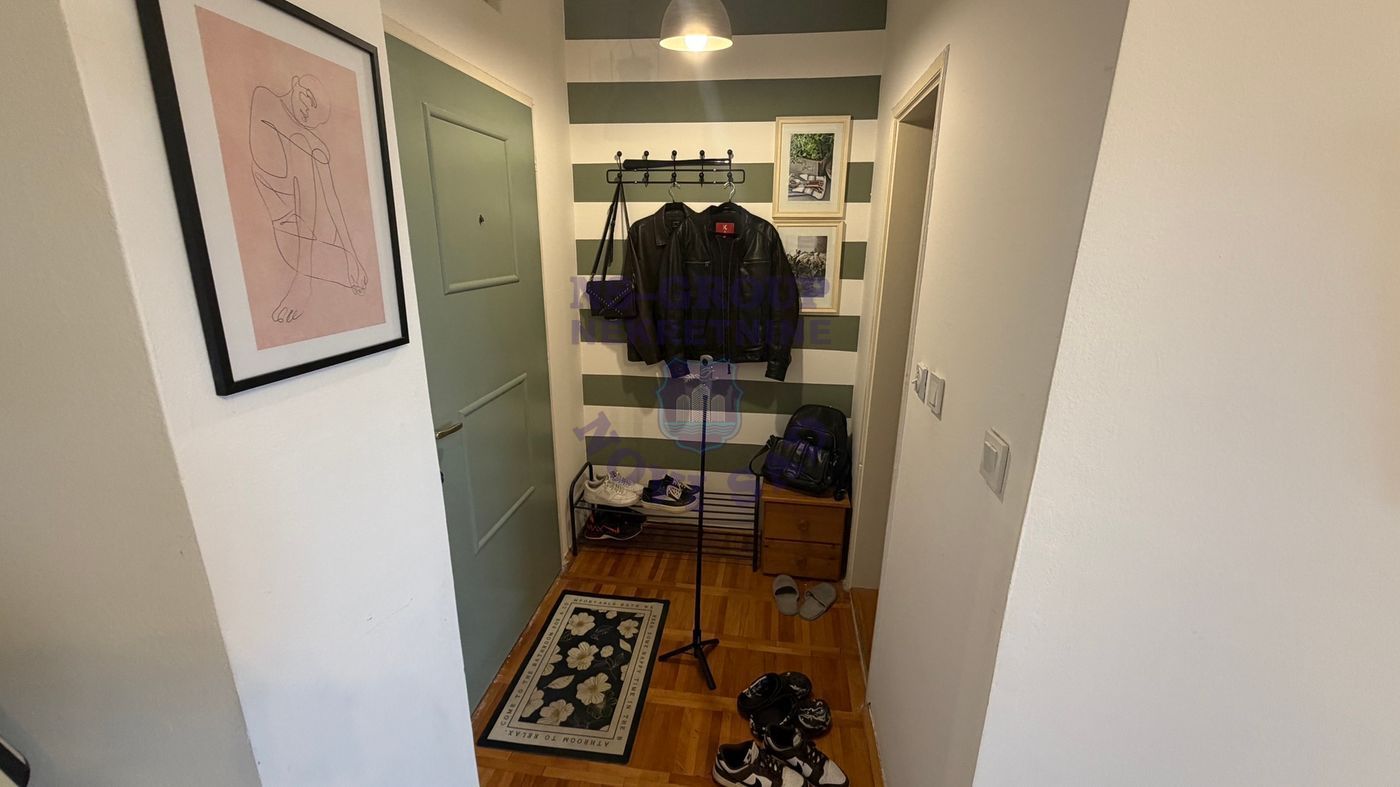 stan na prodaju Novi Sad 25m2 569381