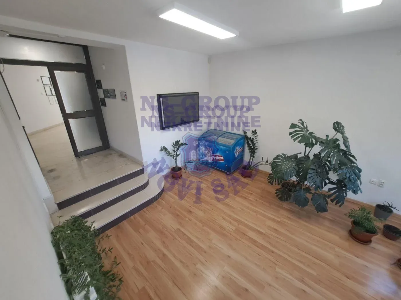 lokal na prodaju Novi Sad 168m2 569343